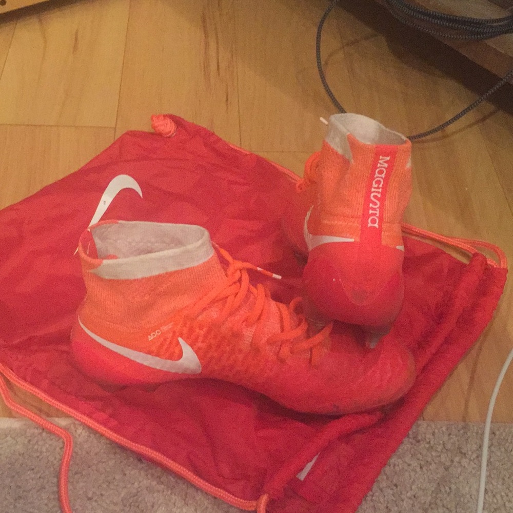 Nike magista soft ground soccer cleats